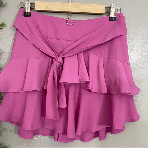Express Dresses & Skirts - Express ruffle tie tiered mini skirt in lilac